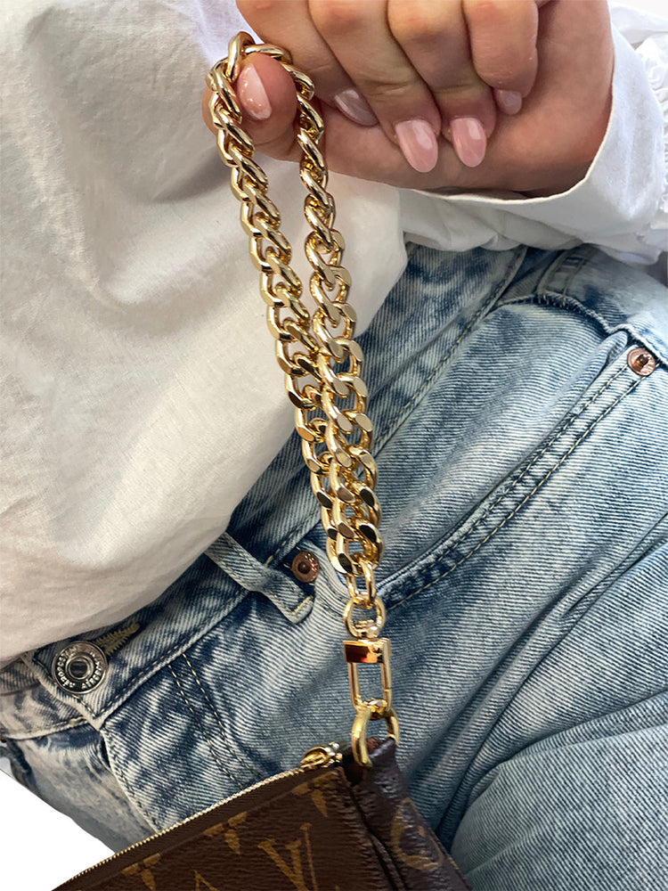 
                  
                    Chain Wristlet Gold (12mm) Light Curb
                  
                